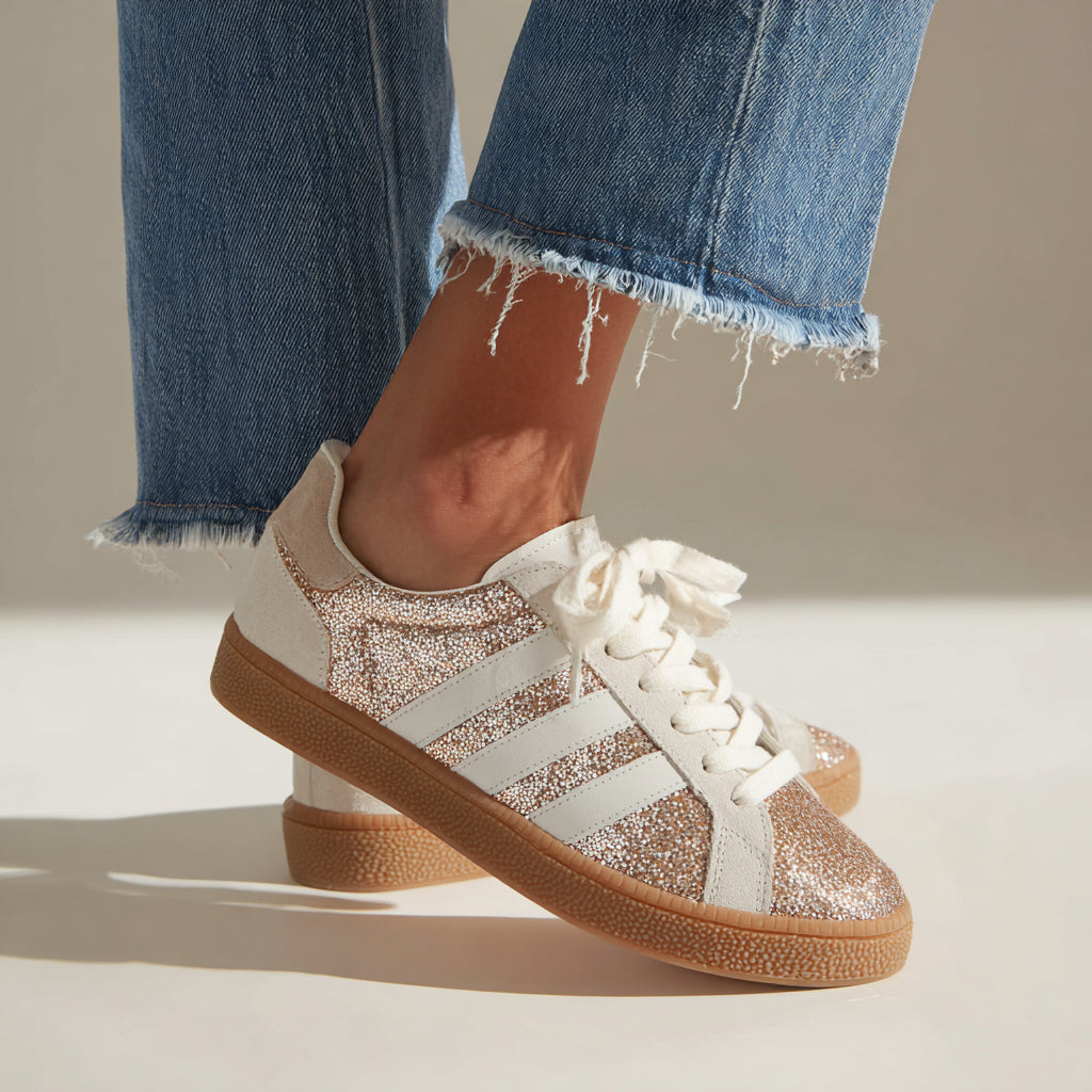 Lucas | Goldene Sneaker