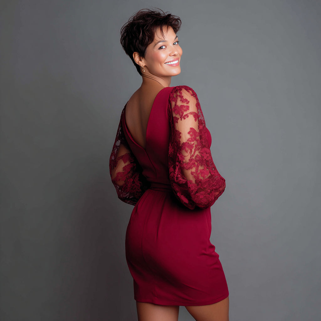 Noémie | Elegantes Spitzenkleid mit V-Ausschnitt